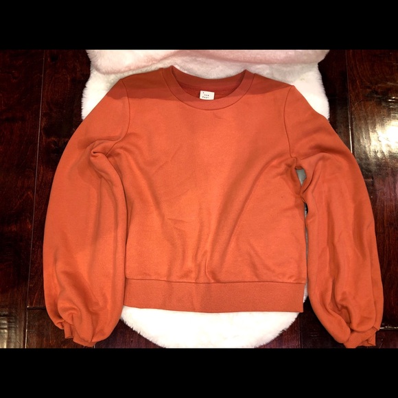 Wide-sleeved sweater. - Picture 2 of 7